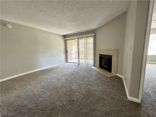 Photo #6: 2546462 Listing