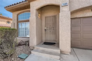 Photo #1: 2546467 Listing 