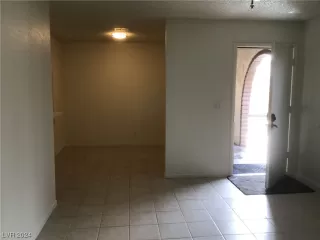 Photo #1: 2546469 Listing