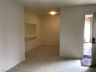 Photo #3: 2546469 Listing