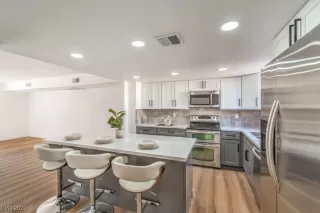 Photo #1: 2546474 Listing