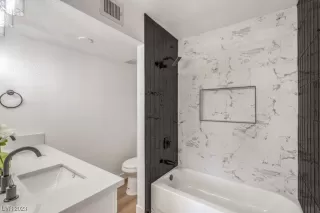 Photo #2: 2546474 Listing