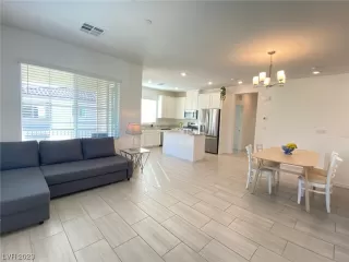 Photo #2: 2546477 Listing 