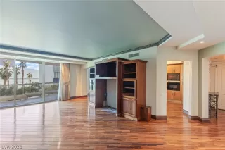 Photo #2: 2546478 Listing 