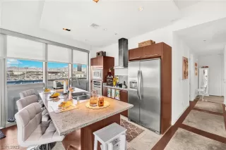 Photo #5: 2546482 Listing 