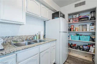 Photo #3: 2546484 Listing 