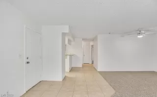 Photo #4: 2546487 Listing