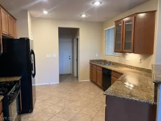Photo #3: 2546504 Listing 