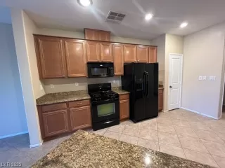 Photo #5: 2546504 Listing 