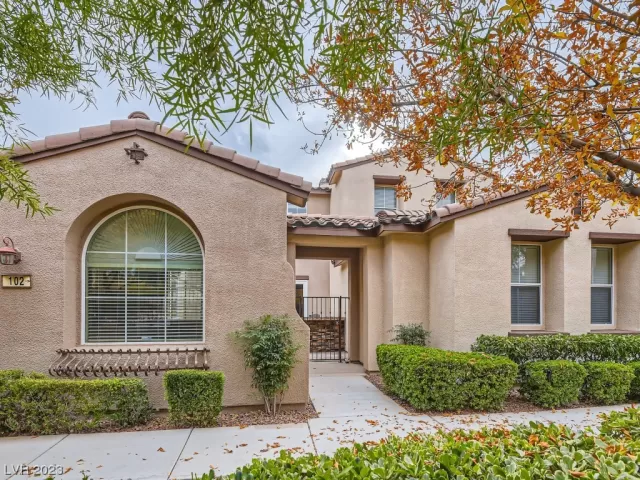 MLS: 2546505 Condo For Sale