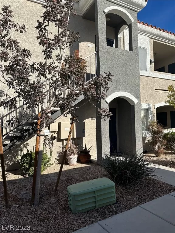 MLS: 2546517 Condo For Sale