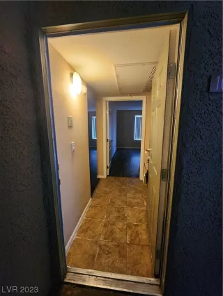 Photo #2: 2546544 Listing 