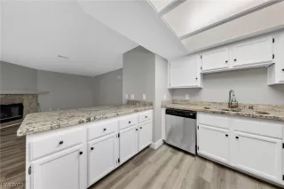 Photo #4: 2546565 Listing