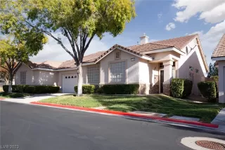 Photo #1: 2546579 Listing