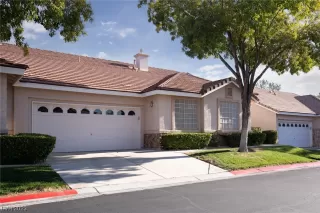 Photo #2: 2546579 Listing