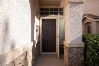 Photo #3: 2546579 Listing