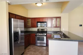 Photo #5: 2546582 Listing 