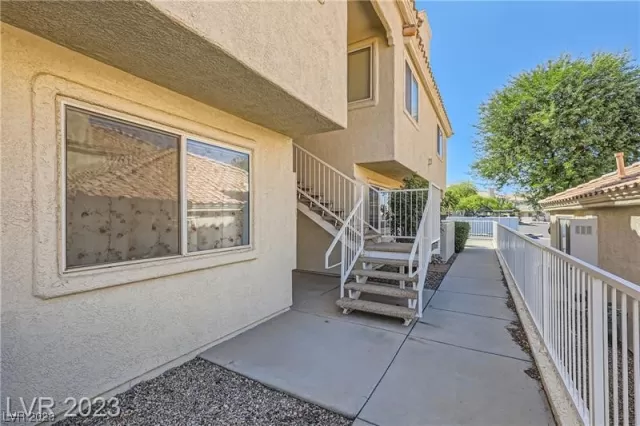 MLS: 2546596 Condo For Sale