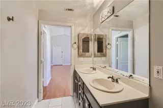 Photo #2: 2546596 Listing 