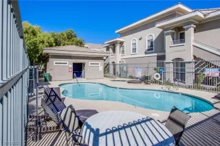 Photo #1: 2546602 Listing 