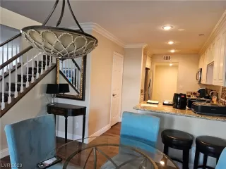 Photo #5: 2546603 Listing 