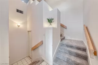 Photo #2: 2546613 Listing