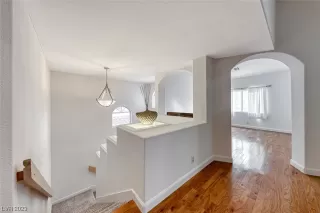 Photo #3: 2546613 Listing