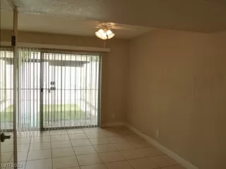 Photo #2: 2546618 Listing