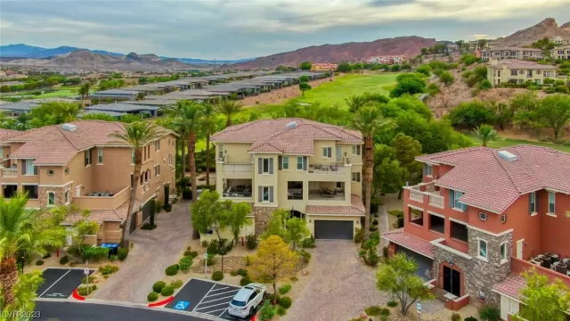 MLS: 2546619 Condo For Sale