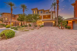 Photo #5: 2546619 Listing 