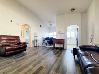 Photo #1: 2546625 Listing 