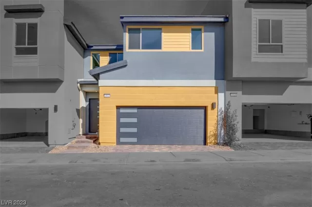 MLS: 2546628 Condo For Sale