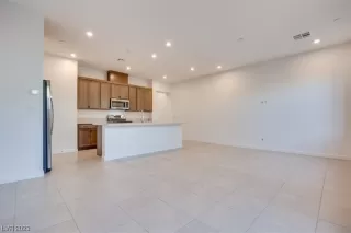 Photo #4: 2546628 Listing 