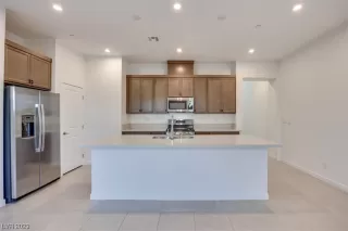 Photo #5: 2546628 Listing 