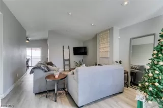 Photo #3: 2546656 Listing