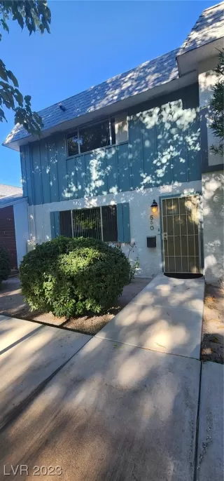 Photo #1: 2546660 Listing 