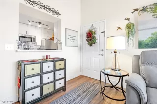 Photo #5: 2546666 Listing 