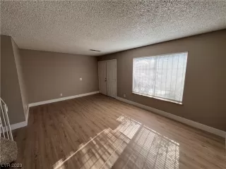 Photo #3: 2546682 Listing