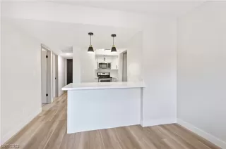 Photo #3: 2546759 Listing 