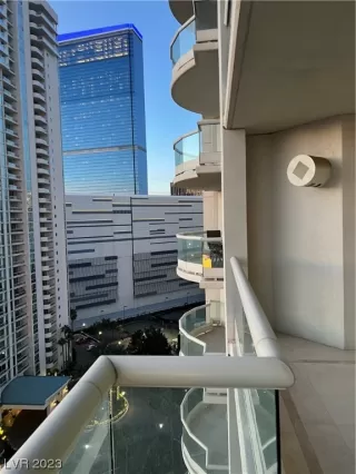 Photo #4: 2546762 Listing 