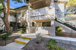 Photo #4: 2546769 Listing