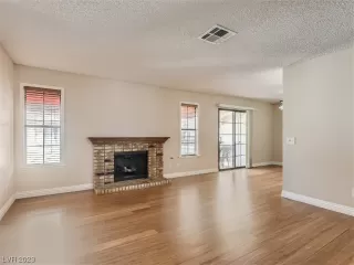 Photo #1: 2546808 Listing 