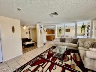 Photo #2: 2546837 Listing 