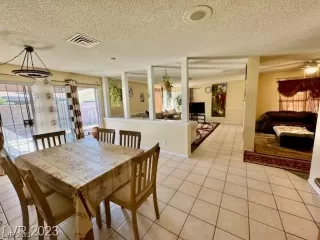 Photo #6: 2546837 Listing 