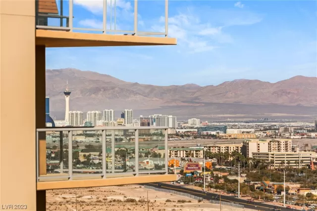 MLS: 2546862 Condo For Sale