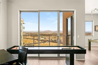 Photo #3: 2546862 Listing