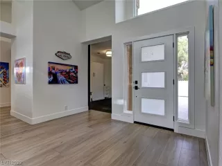 Photo #2: 2546884 Listing