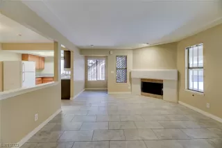 Photo #1: 2546948 Listing 