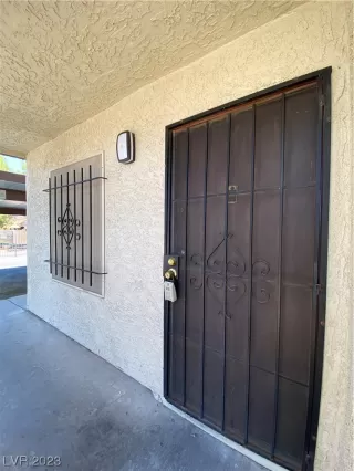 Photo #1: 2546952 Listing 