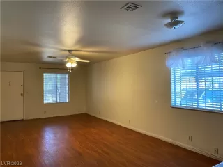 Photo #4: 2546952 Listing 